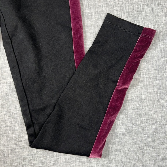 XS & Small Style & Co Black & Purple Velour Stripe Ponte Pull On Leggings - Picture 4 of 6